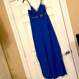 ✨✨BRAND NEW FashionNova Jumpsuit✨✨